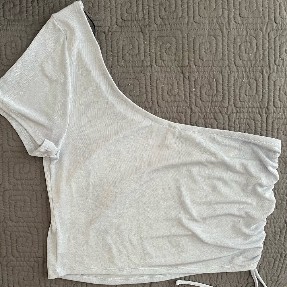 H&M Light Blue One-Shoulder Crop Top - Picture 2 of 3